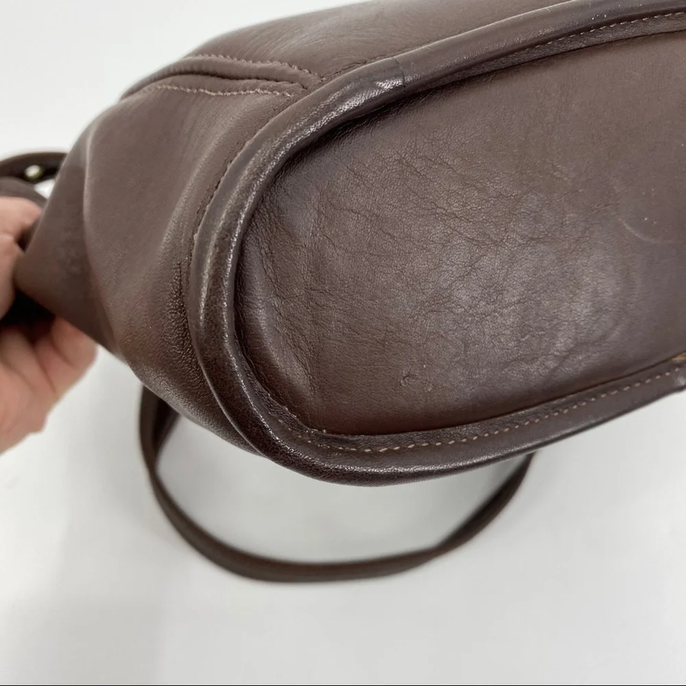 Vintage made in USA brown leather Coach crossbody - Picture 9 of 15